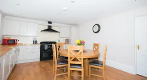 Balmeadowside Farmhouse with Hot Tub - Image 3