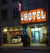 Hotel Daylight - Image 2