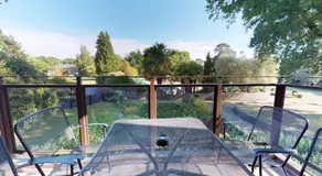 Elmers Court Hotel - Image 4