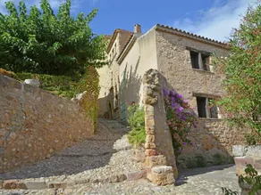 Luxurious Villa in Montouliers with Private Pool - Image 4