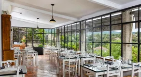Hôtel Restaurant Les Remparts - Image 3