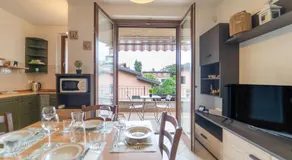 Apartment with private garage, garden and WiFi - Image 5