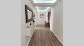 157 m2, 4 chambres, 4 salles de bains, 2 toilettes, 2 parkings, hypercentre - Image 5
