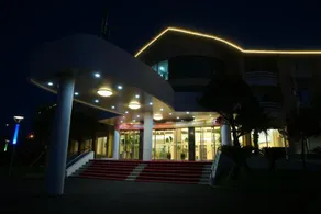 Mega Resort - Image 4