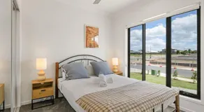 3BR home with cozy interior design - Image 2