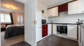 Airstays Apartment - Image 2