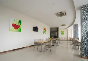 City Comfort Inn Yulin Walking Street - Image 3