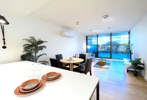 Brilliant Quay Blvd Apt Close to Wyndham Harbour - Image 2