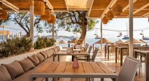 Daphnis Hotel - Image 2