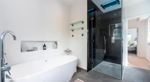 Luxurious Flat with Large Private Terrace - Pass the Keys - Image 2