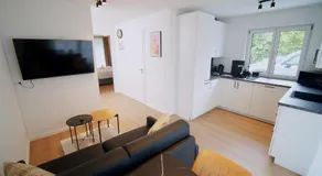 YUVA HOMES -2 Zimmer-S-Bahn MUC-Parkplatz - Image 2
