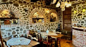 Iaspis Guesthouse - Image 4