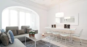 Valencia Luxury - Boutique Center - Image 2