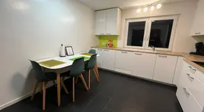 FlexStay Room 8 - Image 5