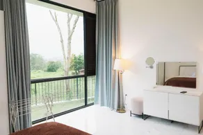 BELLECROWN Exquisite Villa - Image 5