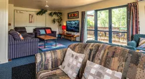 Kakapo Lodge - Image 2