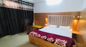 Hotel Amrit - Image 2
