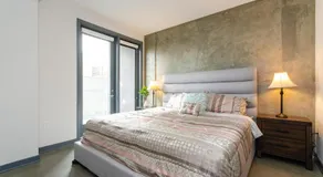 Adorable 2bed Apt Balcony & Rooftop Pool D - Image 2