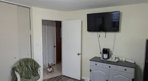 Small Town Florida Homestay - Image 4