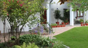 Boulevard Garden House - Free and save parking in the locked yard - Image 4