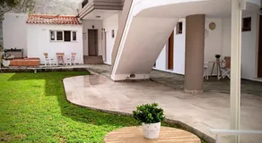 Idomeneas Apartments - Image 2