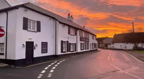 THE KINGS ARMS INN - Image 2