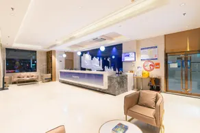 Yeste Hotel Yulin Yuzhou District Government Shizijie Jinmao - Image 5
