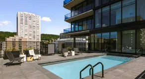 Hôtel Monroe - Downtown Montreal - Image 2