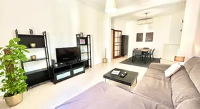 St Julians - Balluta Bay large 3 bedroom apartment - Image 2