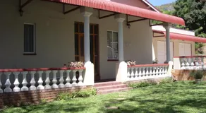 Dee's BnB - Image 2
