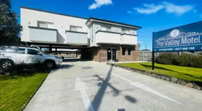 The Valley Motel - Image 2