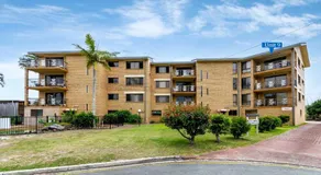 Bribie Escape, Top Floor Unit with Waterviews - Image 5