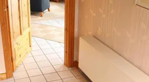 Appartement de vacances adapté aux familles avec terrasse, barbecue et jardin - Image 3