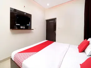 OYO Flagship 16694 Hotel Kb Square - Image 3