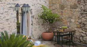 Unique guest room in the heart of Provence "The Secret of the Stones" - Image 5