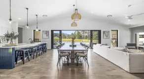 Koala Lane - Family, Pool, Sleeps 10, Luxe - Image 3