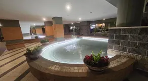 Rome Phoenix Suite Eur - piscina stagionale - Image 3
