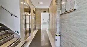 Apê à 4 min. a pé da Praia de Santos e do Shopping Praiamar + Vaga e Ar - Da Capital ao Litoral - Image 3