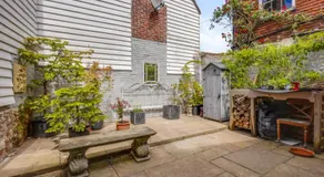 The Tea House - Image 4