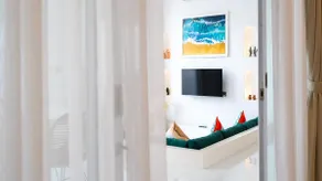 Villa Grega Santorini, 2 bedroom walking to padang Padang Uluwatu - Image 5