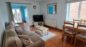 Cute little 2 bed near Cambridge - Image 2