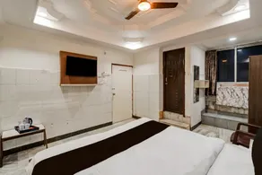Super Hotel O MG Road Raniganj Formerly Holiday Hotel - Image 2
