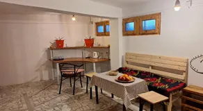 At Pikotiko's - Korca City Rooms for Rent - Image 3