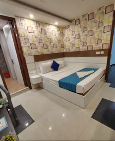 Hotel sky wood at airport - Image 4
