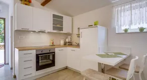Lotta - Image 3