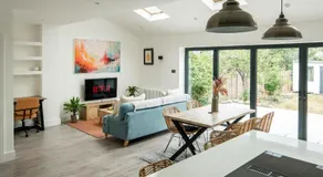 Private room in Modern and Stylish House - Image 2