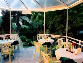 Beatrix Hotel - Image 2