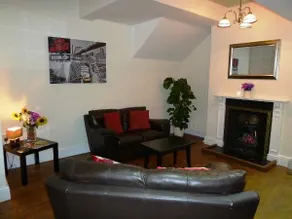 The Fair Green Hotel - Image 2