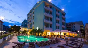 Hotel Montecarlo - Image 3