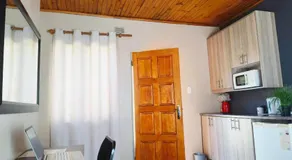 Tokelo Guesthouse Emalahleni - Image 4